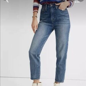 Madewell High Waist Straight Leg Blue Mom Jean Size 27